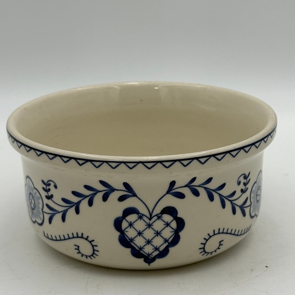 Alfe Portugal Hand Painted Ceramic Bowl Blue White Floral Heart Folk Art 5.5in